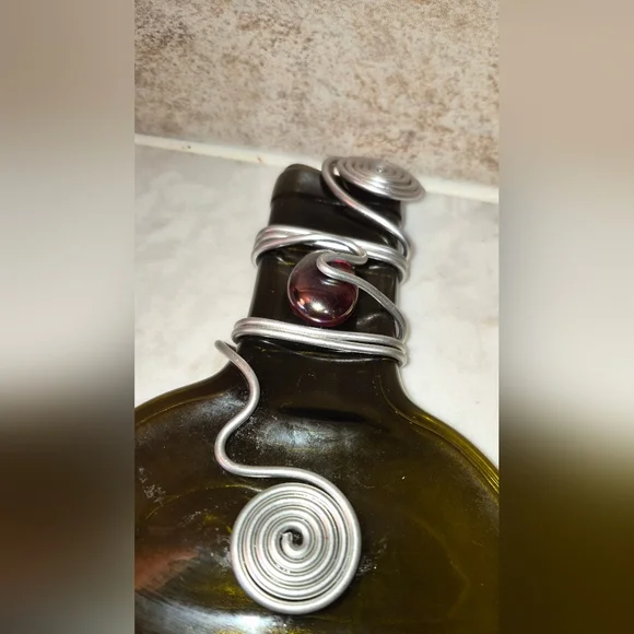 Maine Flattened Glass Bottle, Spoon Rest, Maine & Moose Engraved On Front - Picture 4 of 4